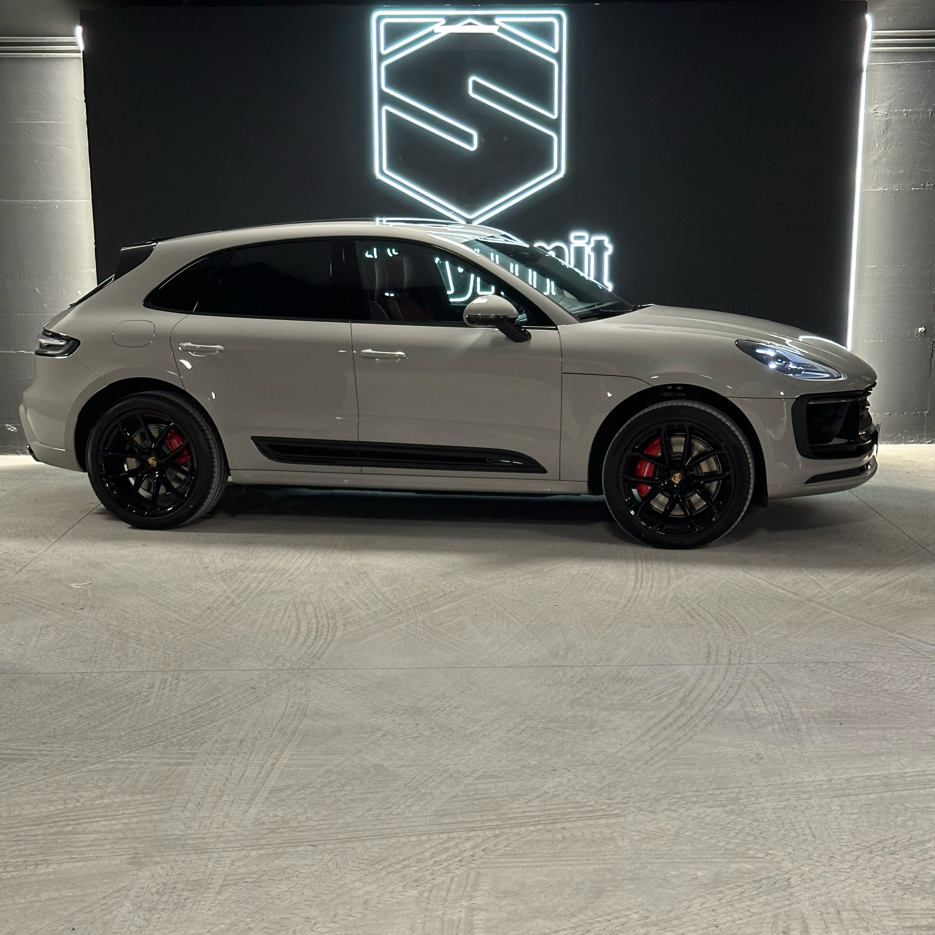 PORSCHE MACAN GTS