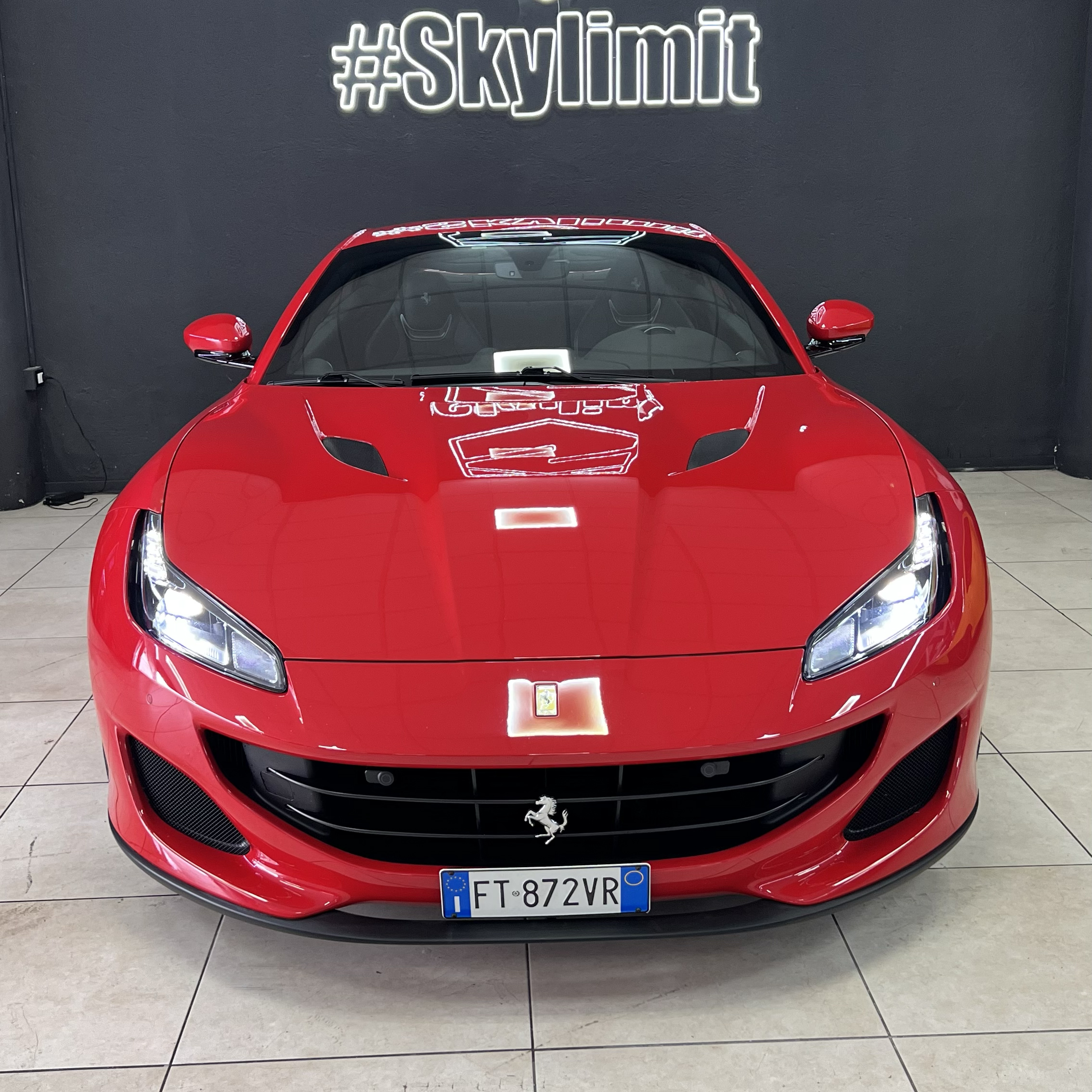 noleggio  Ferrari Portofino (35.000)