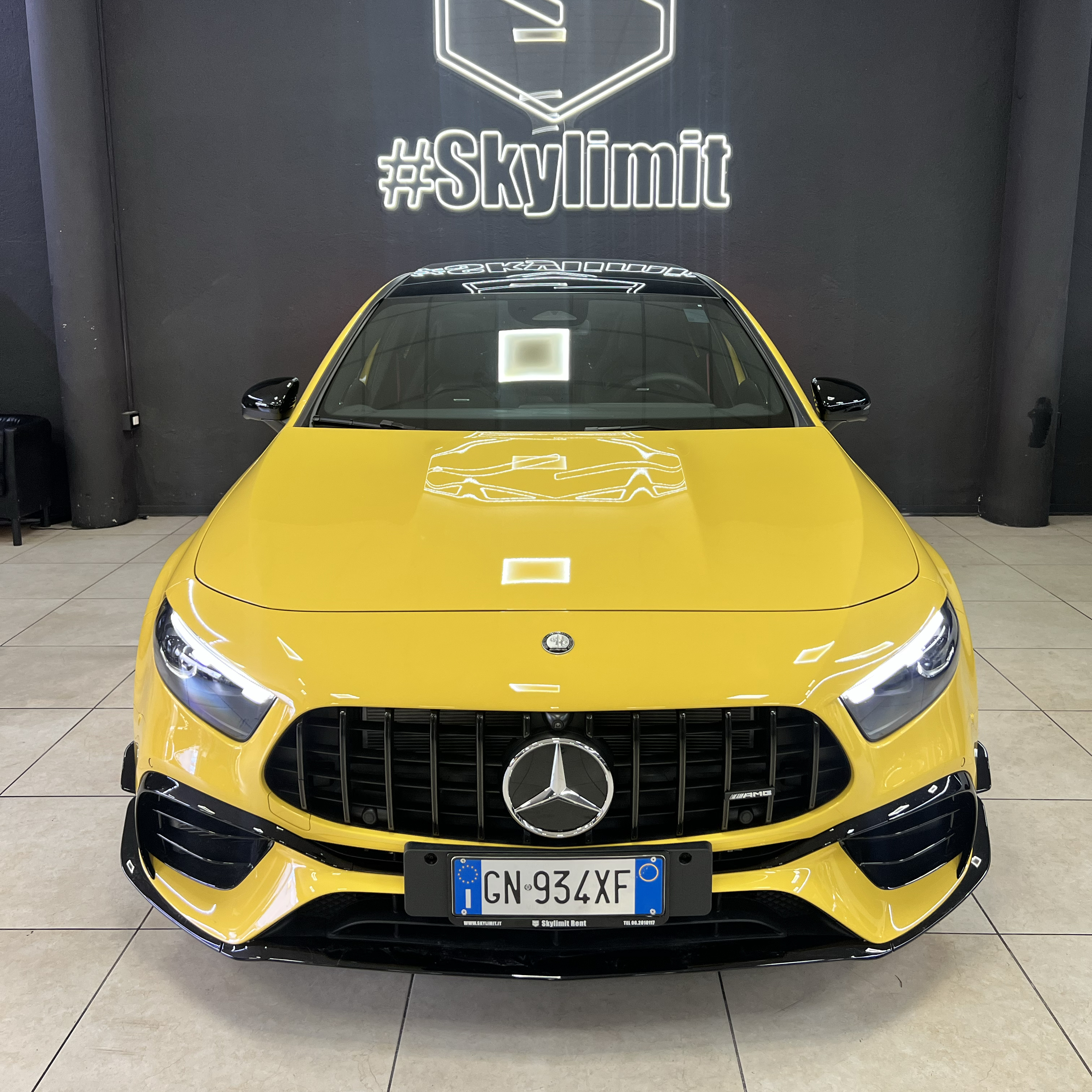 noleggio  Mercedes A45s 4Matic+ 2023